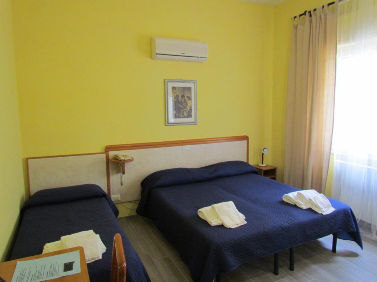 Hotel Villa Colombo Lido di Camaiore Exterior foto