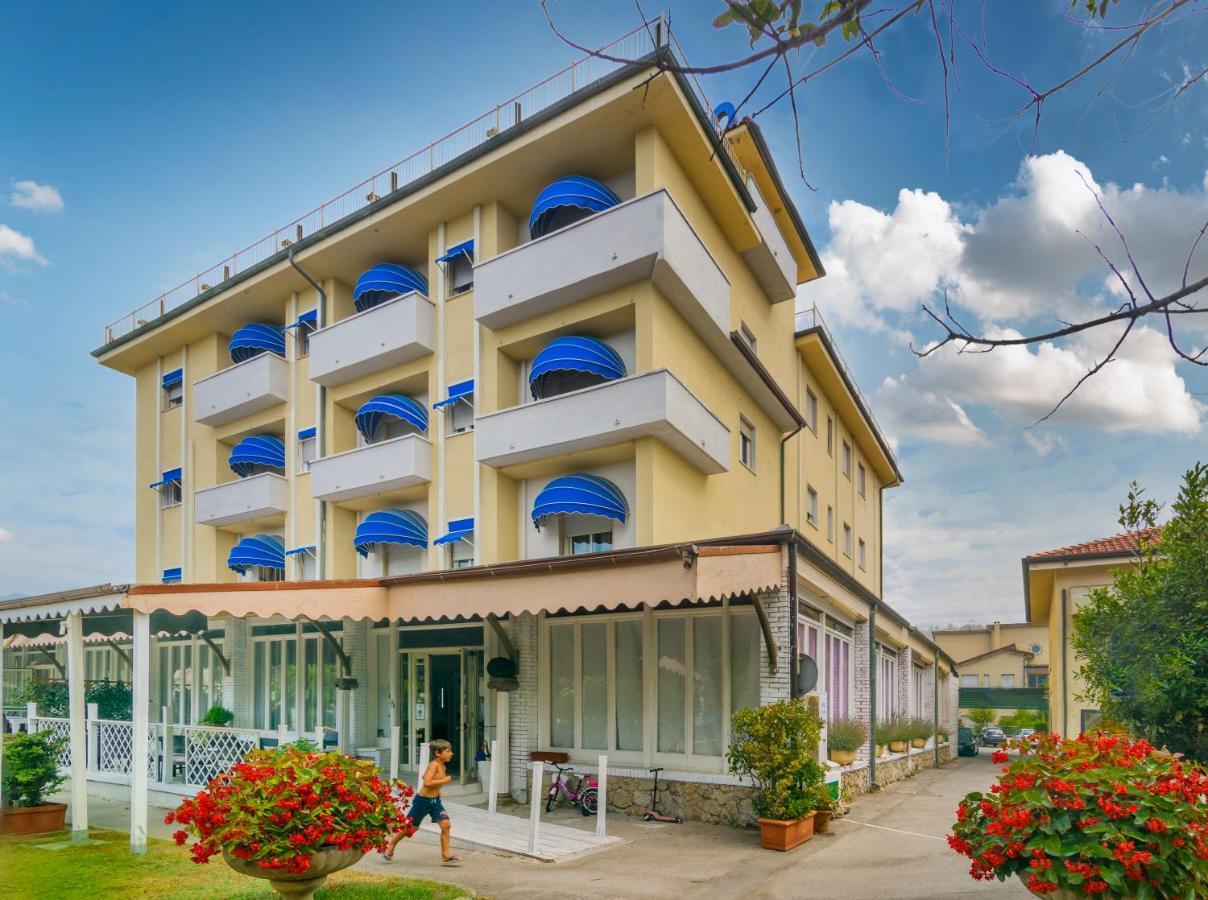 Hotel Villa Colombo Lido di Camaiore Exterior foto