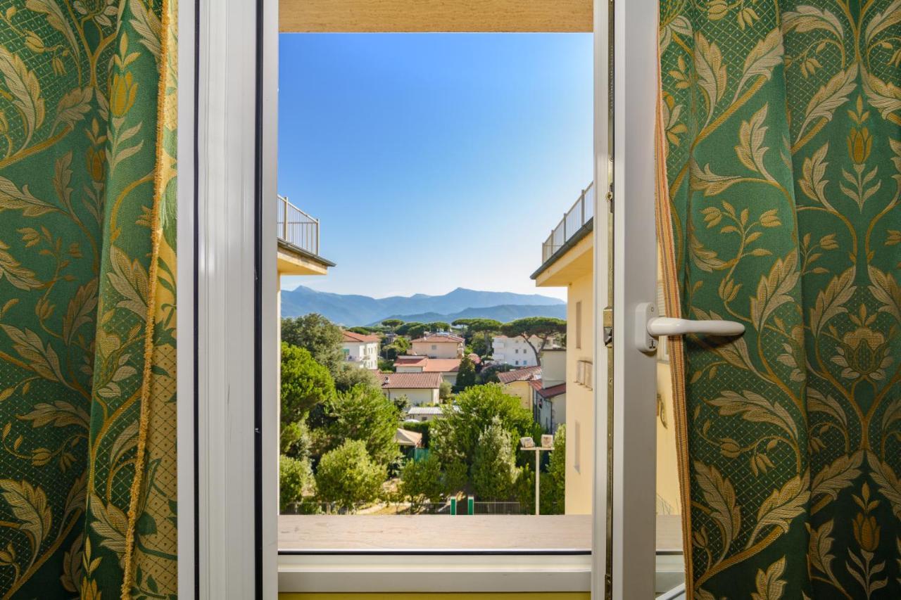 Hotel Villa Colombo Lido di Camaiore Exterior foto